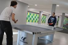 Aufenthaltsbereich Indoortischtennis